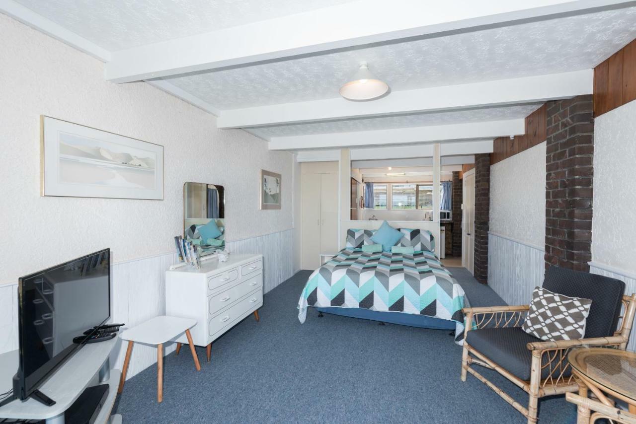 San Marino Motor Lodge Absolute Beachfront Coopers Beach Exterior photo